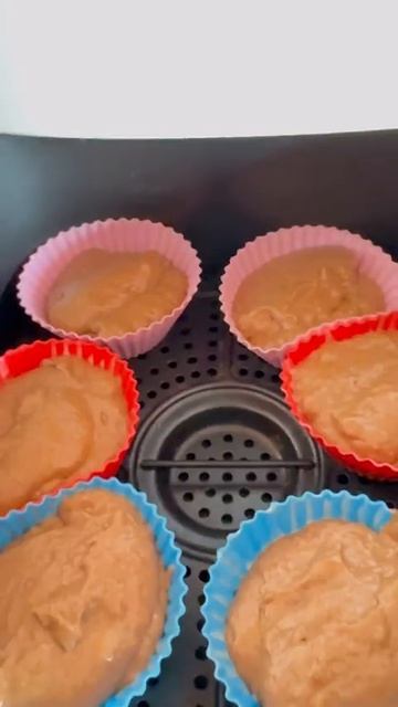 Brzi mafini #novisad #beograd #kolaci #srbija #nis #recepti #ruskirecepti #ruskojelo #serbia смотреть онлайн