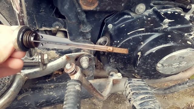 ПРОВЕРКА УРОВНЯ МАСЛА ДВИГАТЕЛЯ НА МОПЕДЕ АЛЬФА