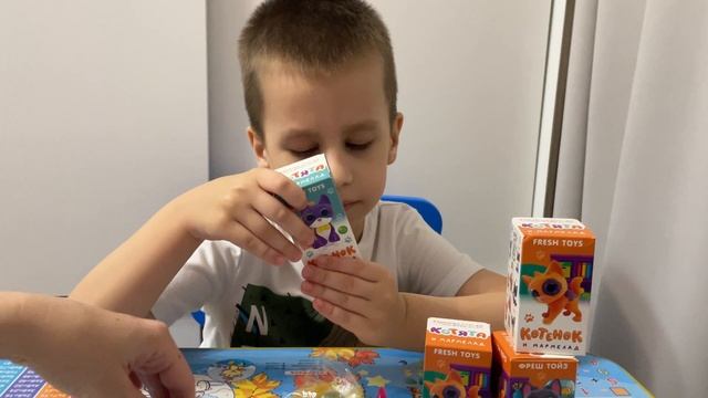 Распаковка коробочек Котенок и мармелад Фреш Тойз (Котята FreshToys)