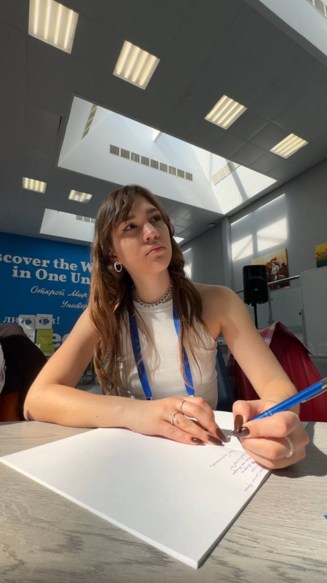 Я НЕ поступила в университет 👩🎓 и это лучшее что случилось со мной 🔥 смотреть онлайн