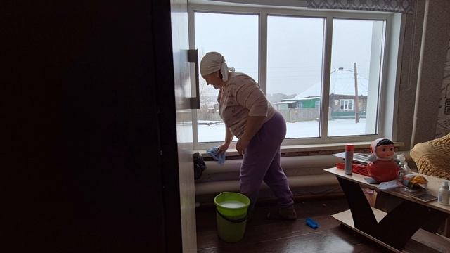 прямо как специально все в раз/ а я не паникую солю ребра смотреть онлайн