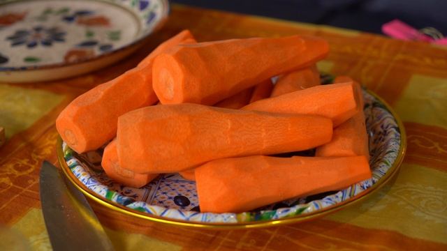 Тула: традиции через поколения смотреть онлайн