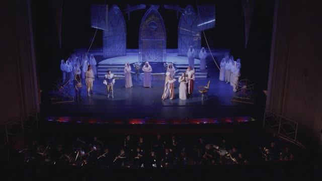 Около 800-сот сотрудников предприятий Металлоинвеста насладились оперой «Иоланта» смотреть онлайн