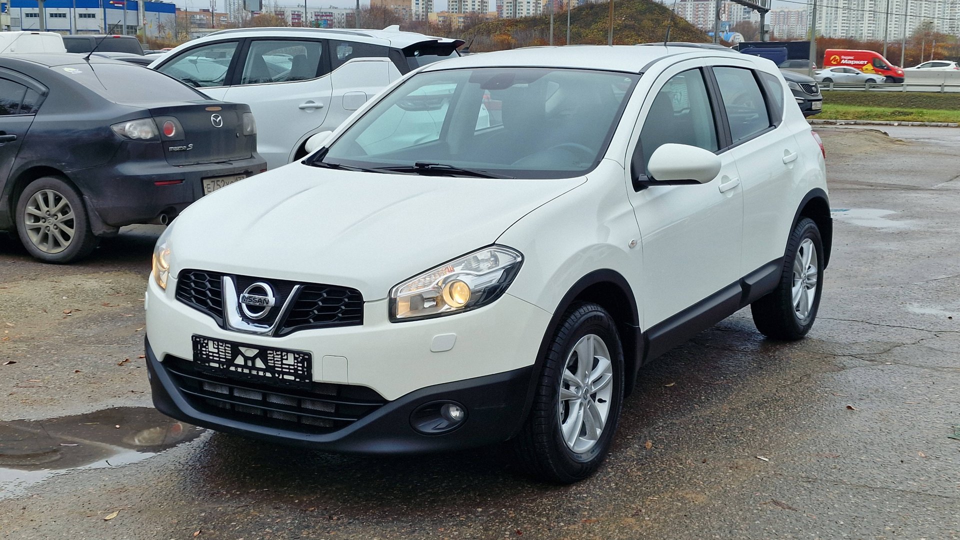 NISSAN QASHQAI (2013) смотреть онлайн
