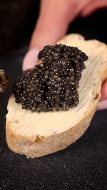 Икра черная осетровая дойная 100 Г смотреть онлайн