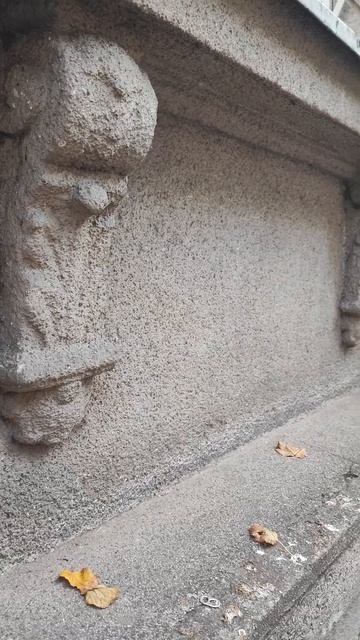 Milan Stojiljkovich’s Shot (Дом Милана Стойильковича, Ниш, Сербия) street walk смотреть онлайн