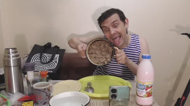 Мукбанг обжор гречневая каша с йогуртом Фруате / Поздравляю с днем рождения Матвея рулона смотреть онлайн