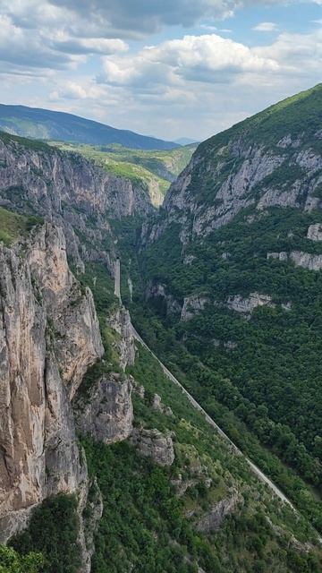 Gradishtan Canyon (Градиштанский каньон, Gradištanski kanjon) смотреть онлайн