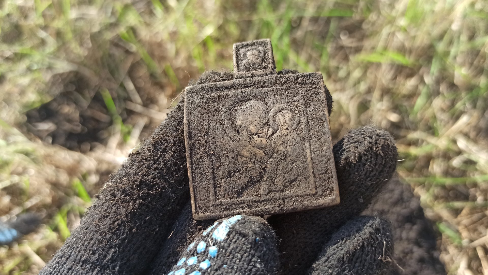 Выкопал находку мечты в старой деревне! Поиск старинных монет 2025. смотреть онлайн