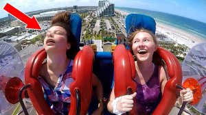 «Самый безумный аттракцион в мире 🎡💫 Девушки в отключке!»