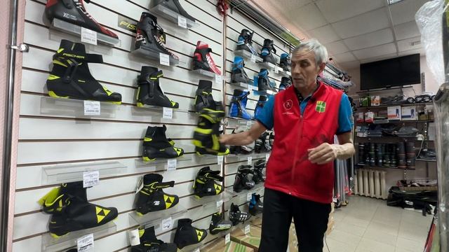 Лыжные ботинки. Что смотреть? Как выбрать ботинки по размеру? Выбор лыжных ботинок! смотреть онлайн