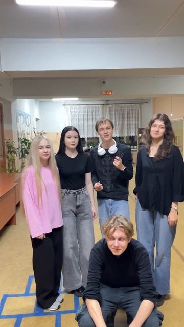 Вечером первокурсники ИУЭиЮ ВоГУ выйдут на сцену фестиваля «Первые шаги» смотреть онлайн