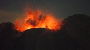 Извержение вулкана Семеру на острове Ява 07.11.25