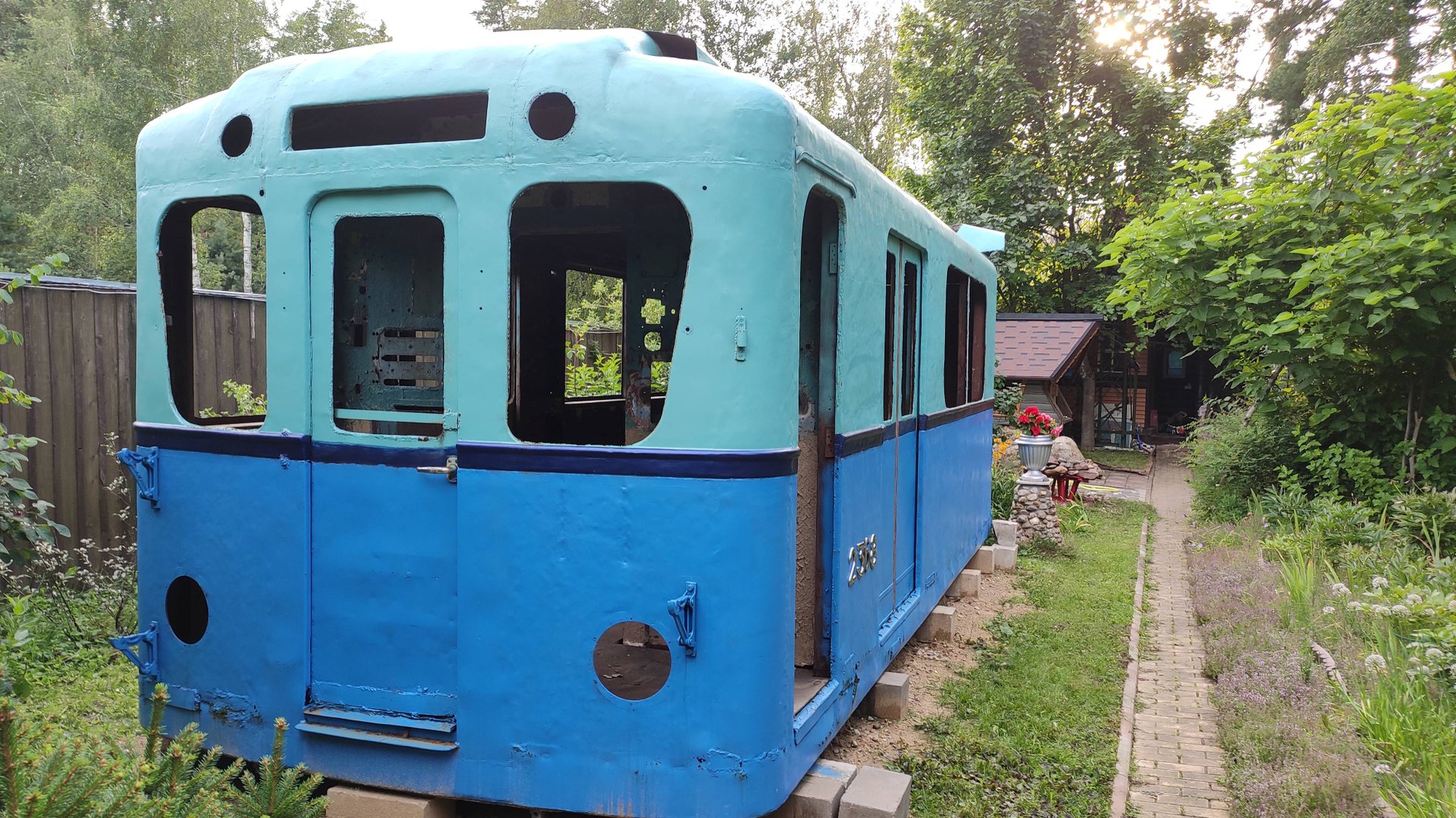 Музей МЕТРО НА ДАЧЕ. Вагон метро типа 