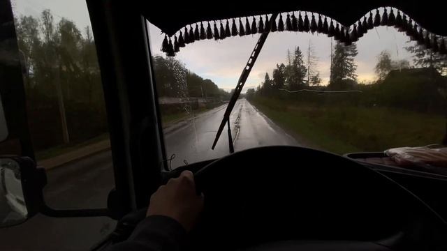 КамАЗ на выгрузке: Ашан, Пятёрочка и тонна туалетной бумаги Хаят смотреть онлайн