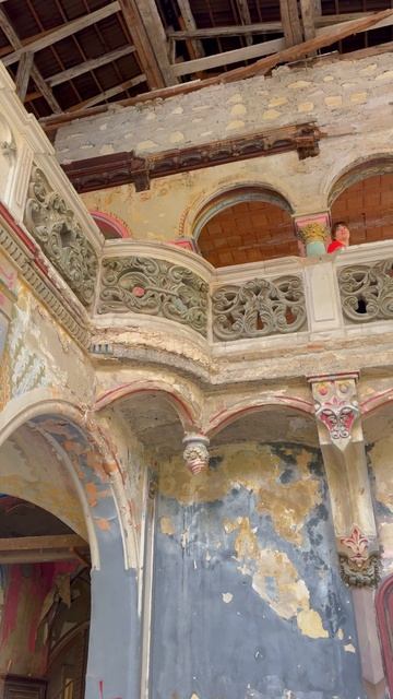 Дворец Шпицеров SHOT. Беочин. Сербия.#самыеинтересныеместа #поход #архитектура #заброшки смотреть онлайн