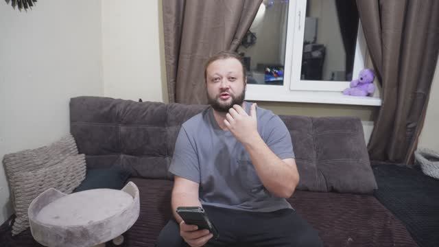 Про нашу жизнь в глубинке ПОДВАЛ ИЛЬИЧА чтение комментариев зрителей и ответы на вопросы смотреть онлайн