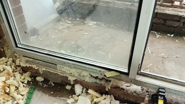 Переустановка балконного блока ПВХ 3х3 метра (панорама) в коттедже, замена стеклопакета и утепление