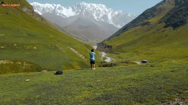 Davvi & Umar keyn - The heart wants (Retro Vibes 2025) смотреть онлайн