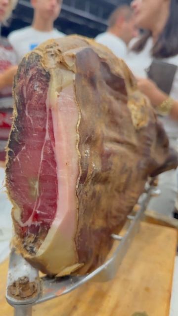 Noćni market Niš. #pijaca #niš #nočnimarket #nocnimarket смотреть онлайн