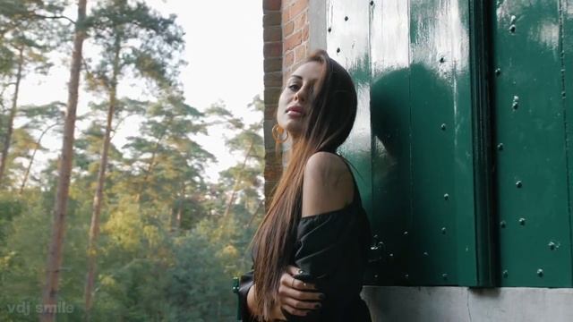 Waiting For You (Smile Remix) смотреть онлайн