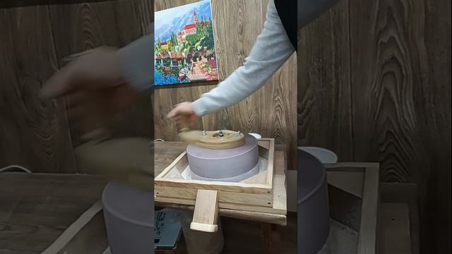 Ручная мельница для зерна смотреть онлайн