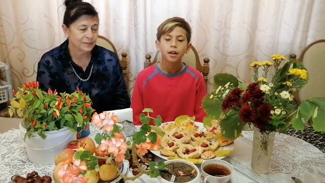 Покровская онлайн-ярмарка СОШ с.Шумейка Автор: Ярослав Колесниченко смотреть онлайн