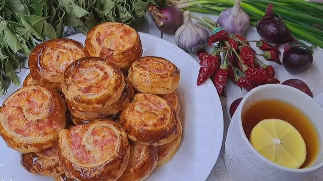 Мини слойки!!! Детки будут в восторге!!!😋😋😋 смотреть онлайн