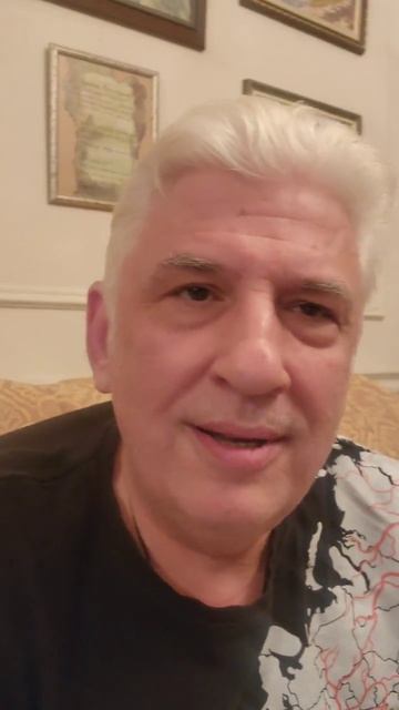 Сергей Москальков поздравляет с 7 но ноября и исполняет песню "Крейсер Аврора" смотреть онлайн