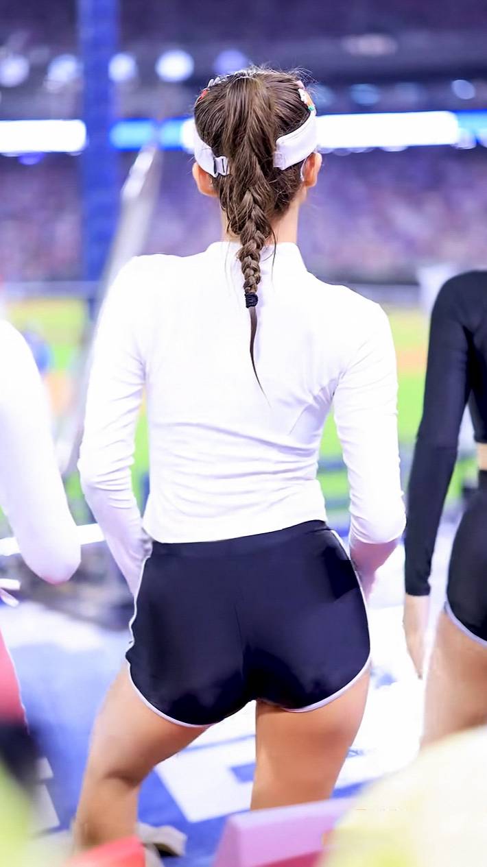 나쁜손.... 아니 부러운 손 ㅠㅠ 천소윤 치어리더 смотреть онлайн