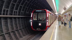 Метро Москвы красивая подборка станций и проезд метропоезда