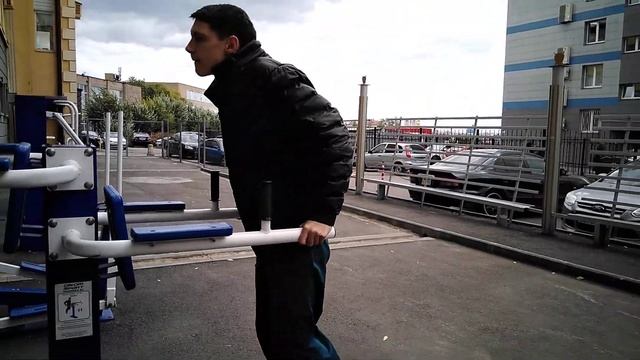 Заруба на брусьях Эрик Мамлеев против Дим