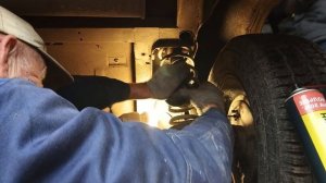 установка воздушного баллона в пружину нива