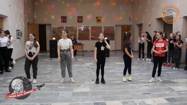 Космический танцпол смотреть онлайн