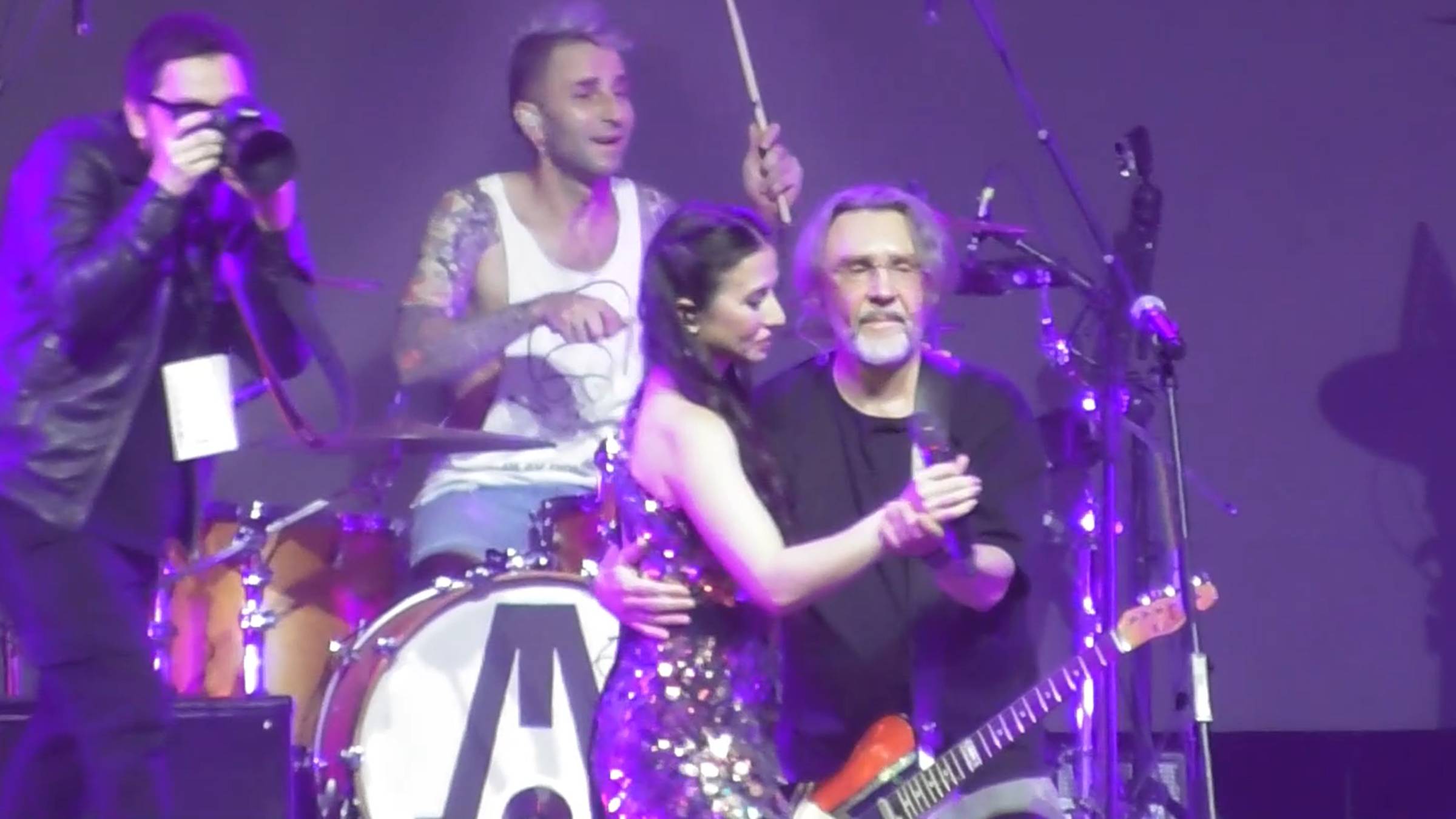 Ленинград — Жигули (Live) Казань 19.10.2025 (Татнефть Арена) смотреть онлайн