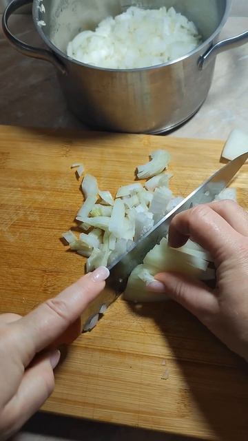 Тефтели в винном соусе #рецепты #мясо смотреть онлайн