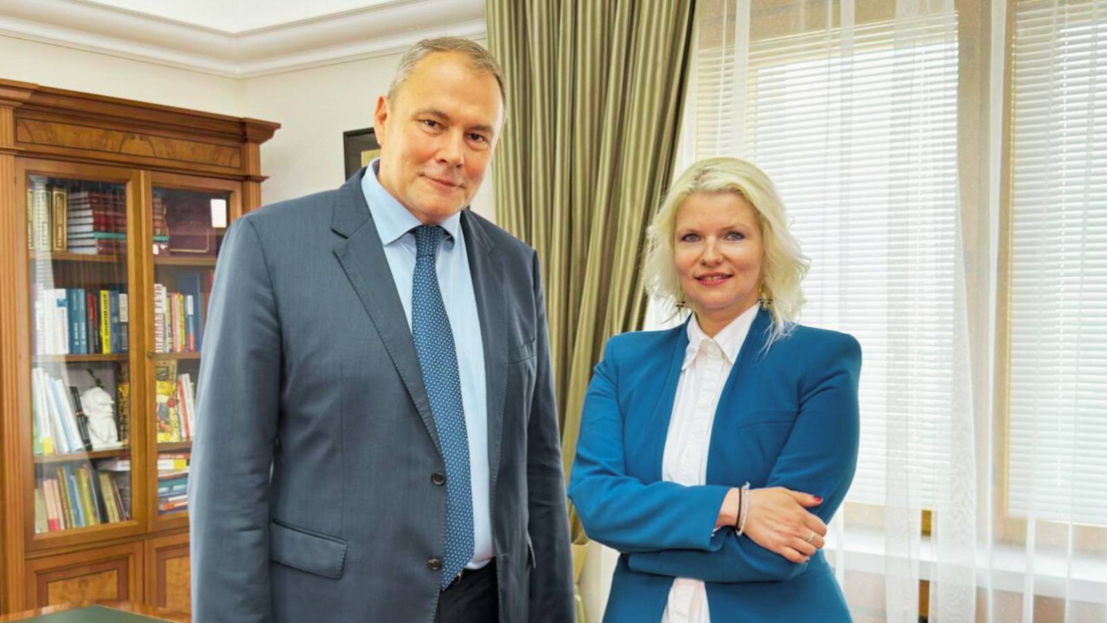 Piotr Tolstoï : ''Les Français Savent Qu'on Leur Tend Un Piège Avec L'histoire Antirusse''.