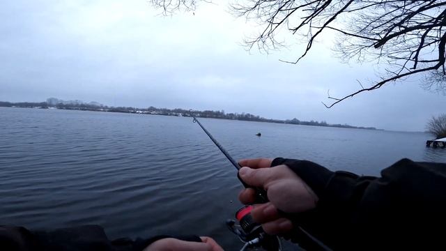 Январский микроджиг. Пока ты ленишься, другие ловят рыбу! смотреть онлайн