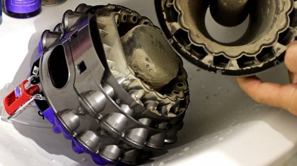 Пылесос Dayson big ball multi floor 2+ ремонт , не работает циклон.