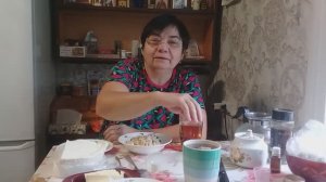 Жизнь в деревне : Завтрак на двоих. Дела житейские. Перестановка в спальне