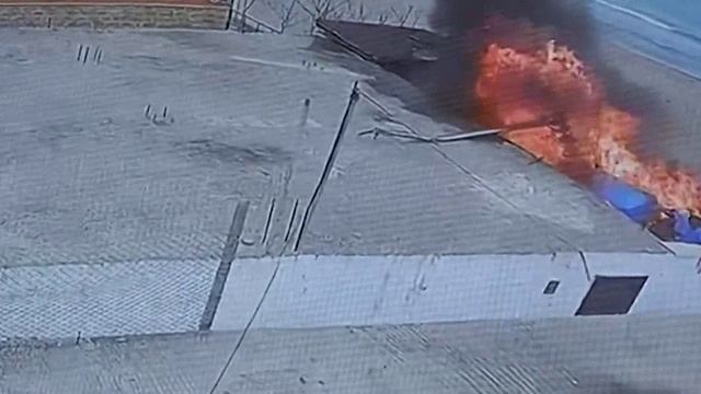 ВИДЕО ПАДЕНИЯ И ВОЗГОРАНИЯ ВЕРТОЛЁТА В ДАГЕСТАНЕ. смотреть онлайн