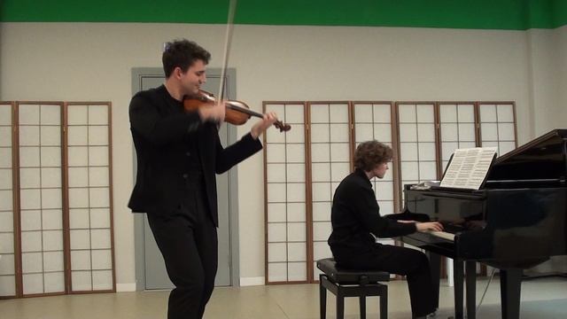 М. Мусоргский - Гопак из оперы - Сорочинская ярмарка - Илья Рудаев(скрипка), Маргарита Молчанова (ф смотреть онлайн