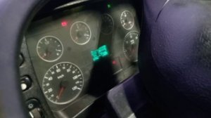 Инспектор ГАИ проверяет исправность АБС на ТС. Их действия законны.