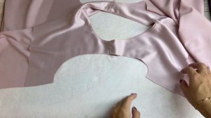 Подробно покажу процесс пошива топа-майки из атласа! Модель подойдет для любой фигуры!