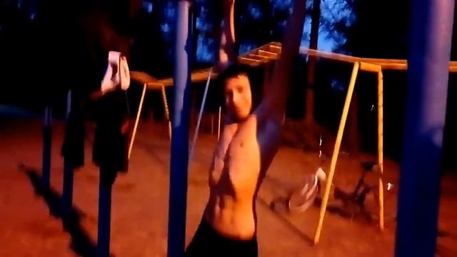 Воркаут заруба Эрик Мамлеев против Богдан и Данил