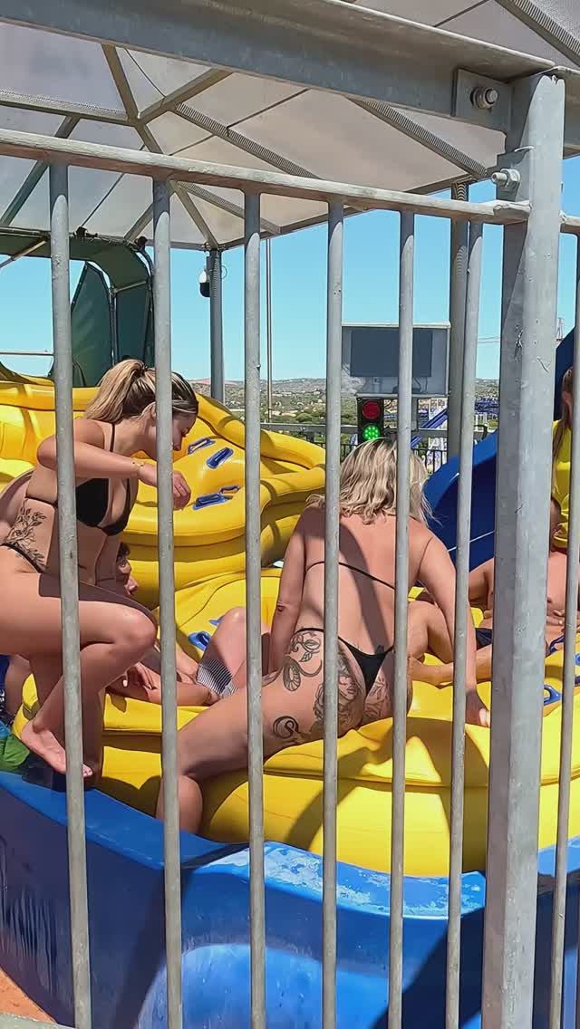 Водный парк в Крыму смотреть онлайн