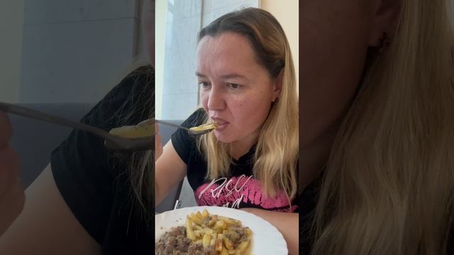 Крестьянский суп, жареная картошка с печенью #Мукбанг#еда#вкусно. Обед в санатории 25.10.2025 смотреть онлайн