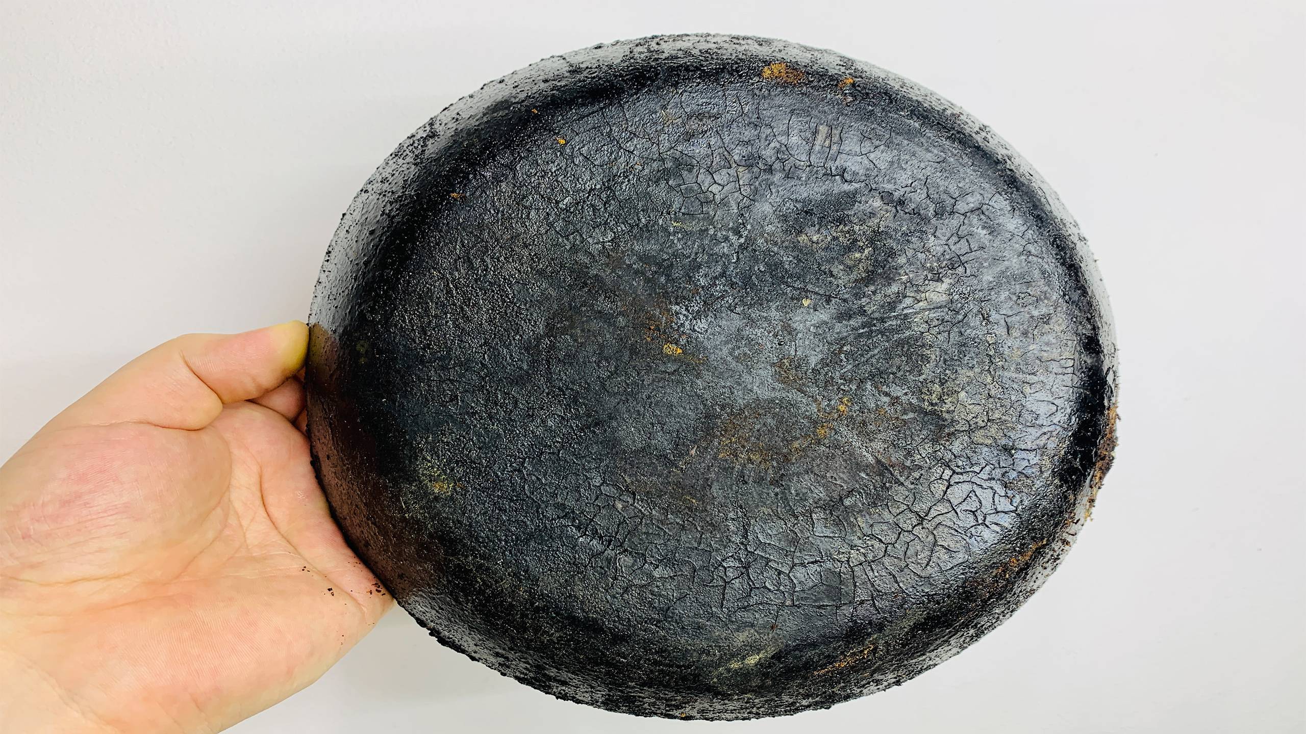 Очистит 100 летний НАГАР! Как Очистить Сковороду от САМОГО сильного НАГАРА И ЖИРА! смотреть онлайн