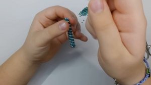 Жгут из бисера без крючка
