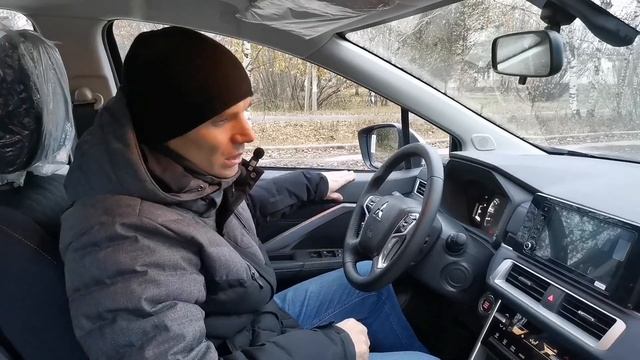 Тест обновленного Mitsubishi Xpander Cross 2024. Почему рабочая лошадка и зачем её покупают.